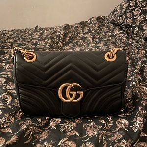 Gucci Marmont Small in Black!